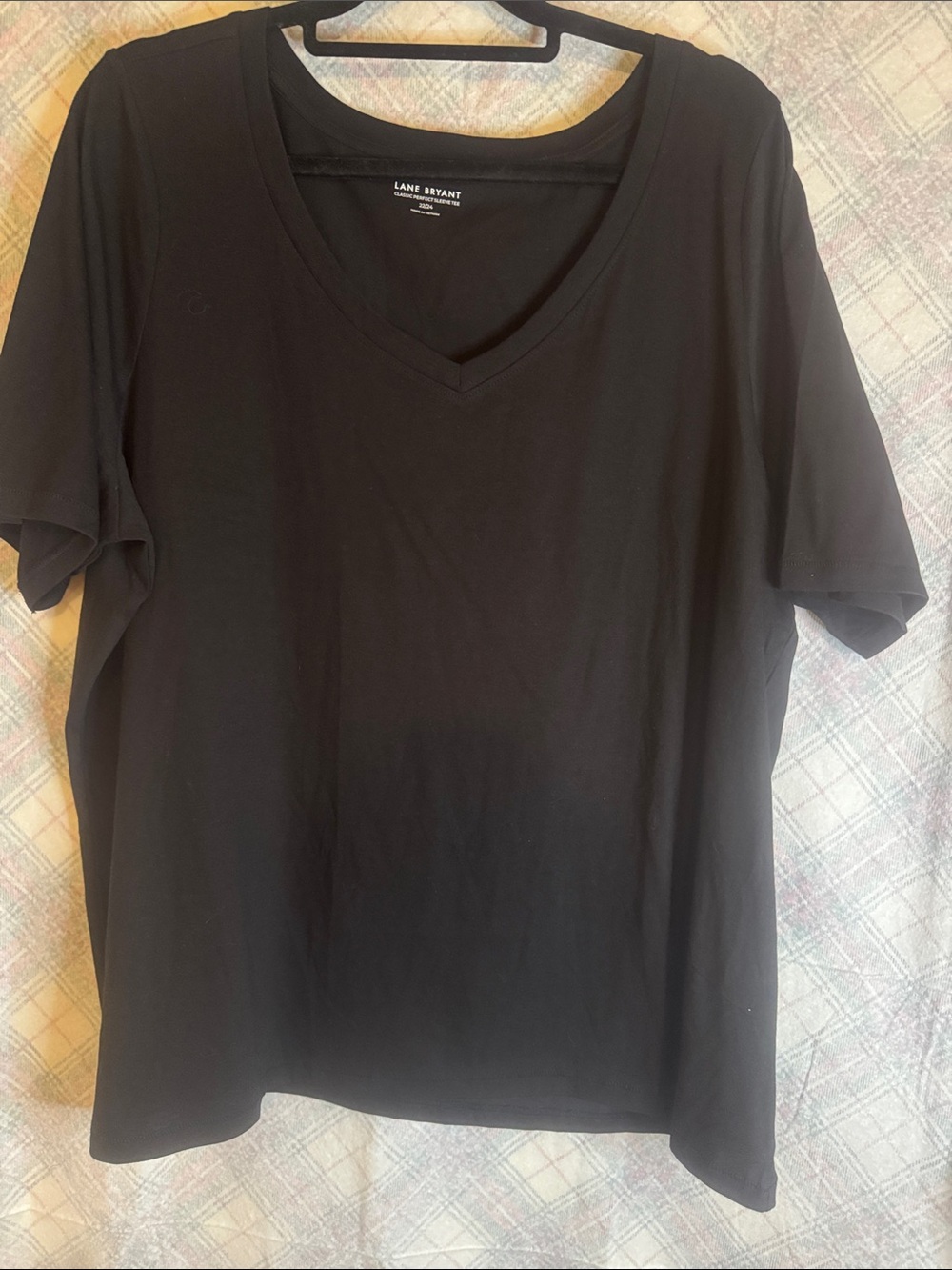 Lane Bryant Black V-Neck Short Sleeve Tee